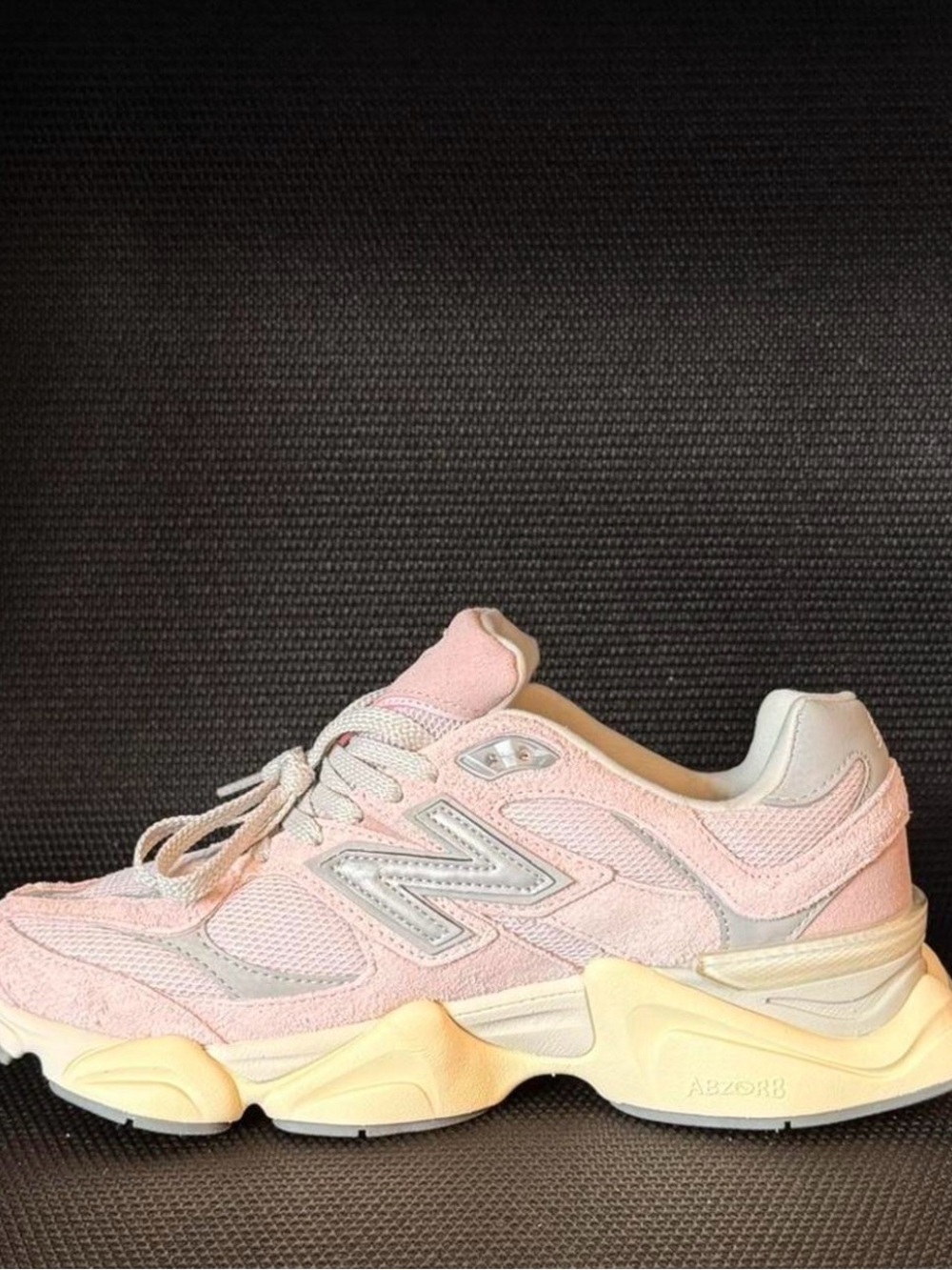 New Balance Pink Suede & Mesh Retro Runner - Picture 4 of 5